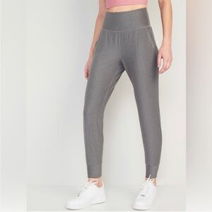 AS IS! NWT! Heather Gray High-Waisted PowerSoft 7/8-Length Joggers - Size Large